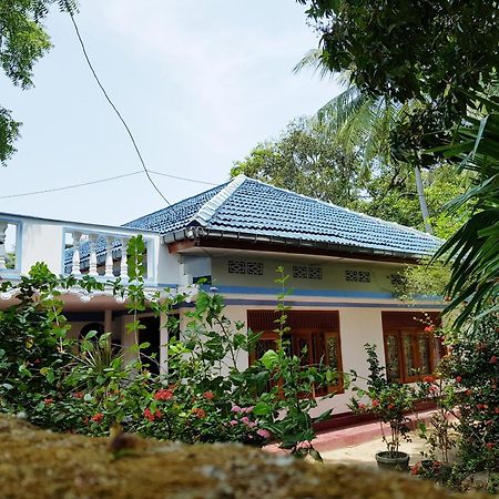 Breeze Guest House Trincomalee Luaran gambar