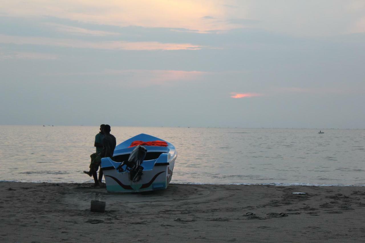 Breeze Guest House Trincomalee Luaran gambar